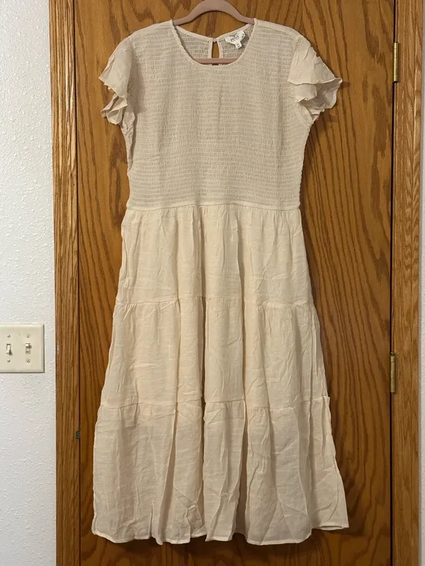 Perch by Blu Pepper Women's Cream Smocked Tiered Midi Dress - NWOT - Size 2x - Image 3