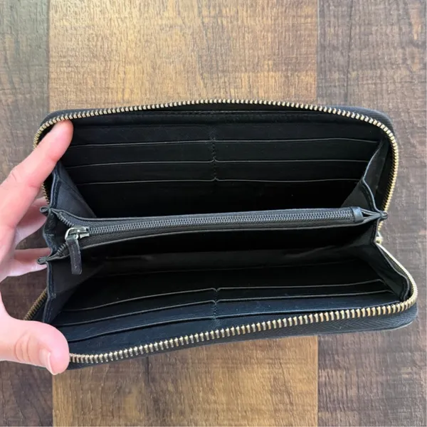 Gucci Guccissima Zip Around Wallet Black Leather GG Embossed Long Wallet - Image 4