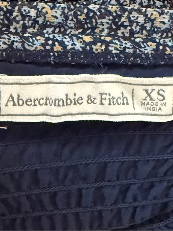 Abercrombie & Fitch Black and White Smocked Ruffle Strap Crop Tank Sz XS - Image 6