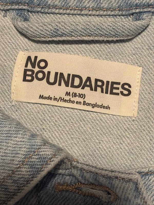No Boundaries women’s New! Light Blue Denim oversized Jacket size M - Image 9
