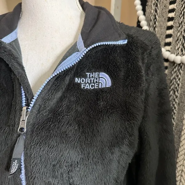 The North Face Black/Lavender Purple Plush Fleece Fuzzy Zip Up Jacket - Image 2