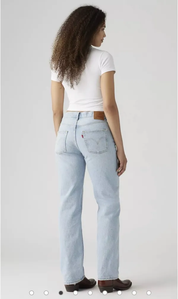 Levi’s 501 Light Wash Jeans - Image 2