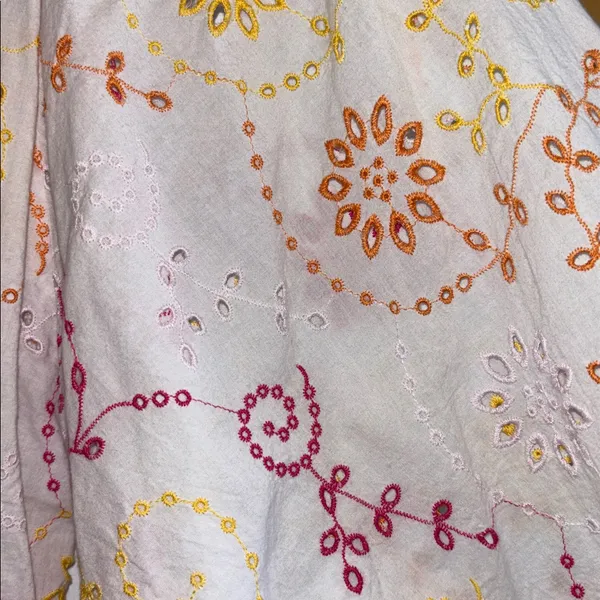 Anthropologie Maeve White Peasant Crop Top with Yellow,Orange & Pink Embroidery - Image 5