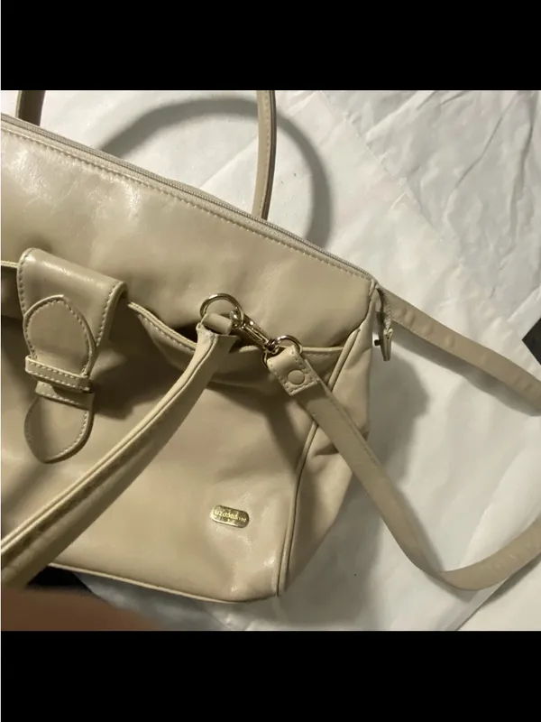 Liz Claiborne Classic Cream Leather Satchel Handbag - Image 15