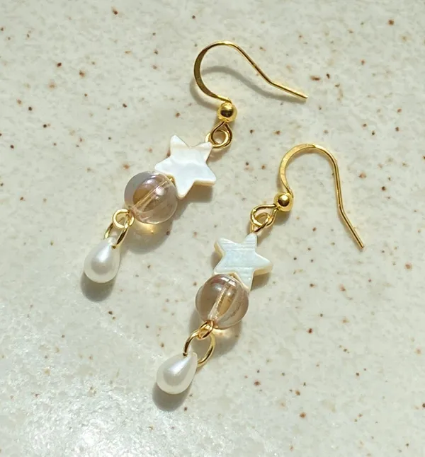 Handmade fairy whimsy star & teardrop dangle earrings🩵🌟 - Image 6