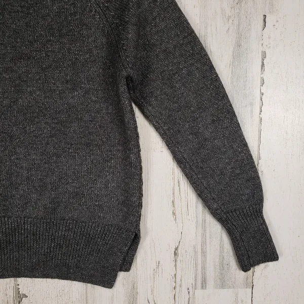NWT St. John's Bay Gray Metallic Heavyweight Crew Neck Sweater Womens Size Small - Image 11