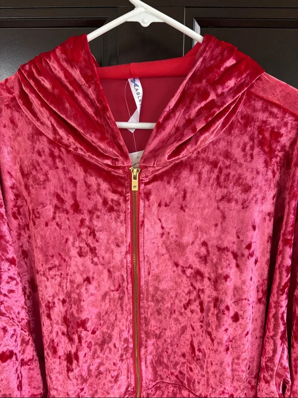 NWT Fabletics Crushed Velour Zip Front Hoodie Strawberry Size 4X - Image 6