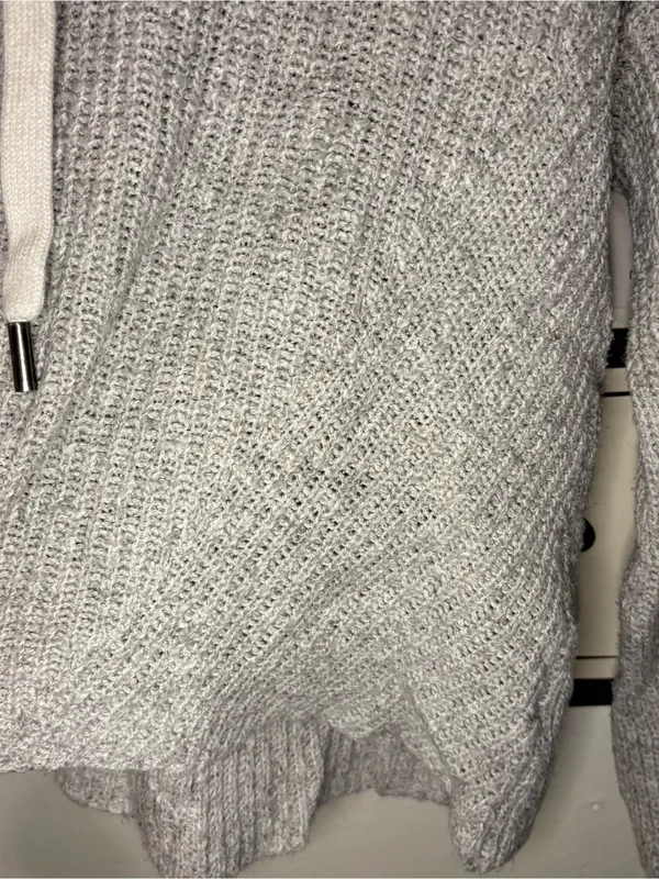 American Eagle Gray Knit Hooded Sweater Size Medium - Image 5