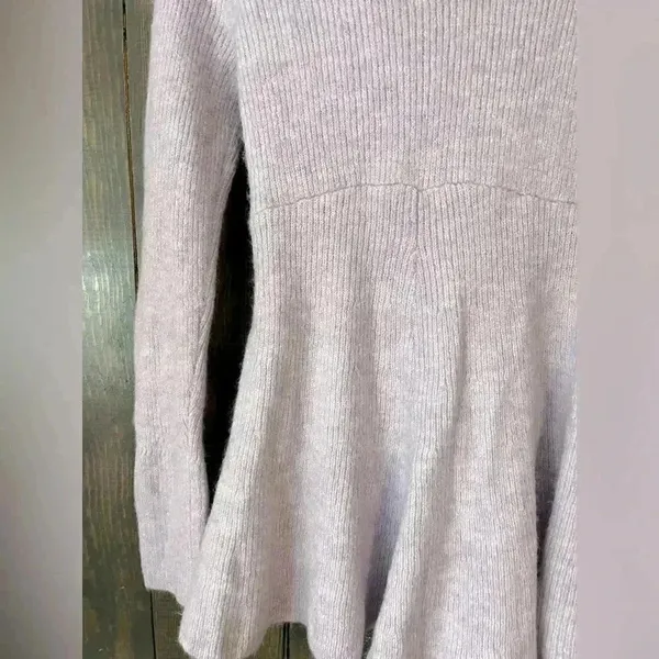 Urban Outfitters Sold Out Purple UO Grace‎ Off-The-Shoulder Romper Size S - Image 7