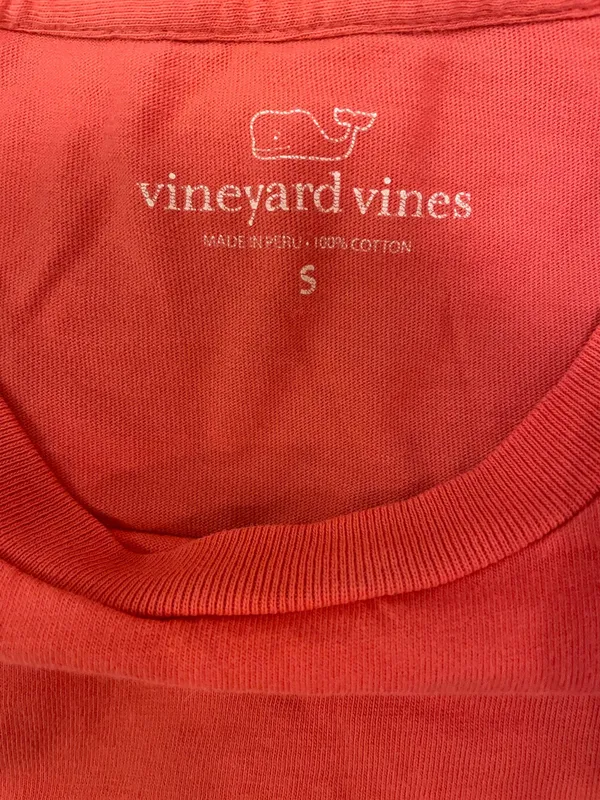 Vineyard Vines Pink T-shirt - Image 3