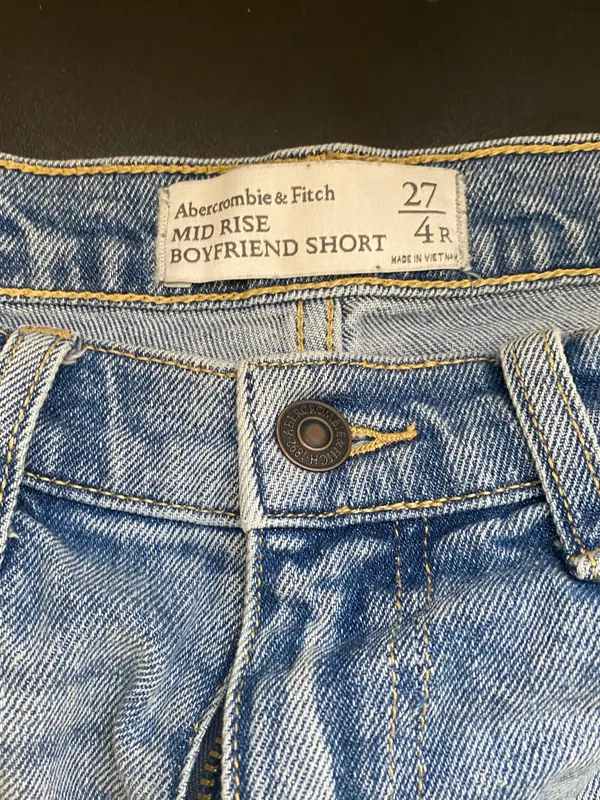 Abercrombie Women's Shorts Size 27 Boyfriend Short - Image 3