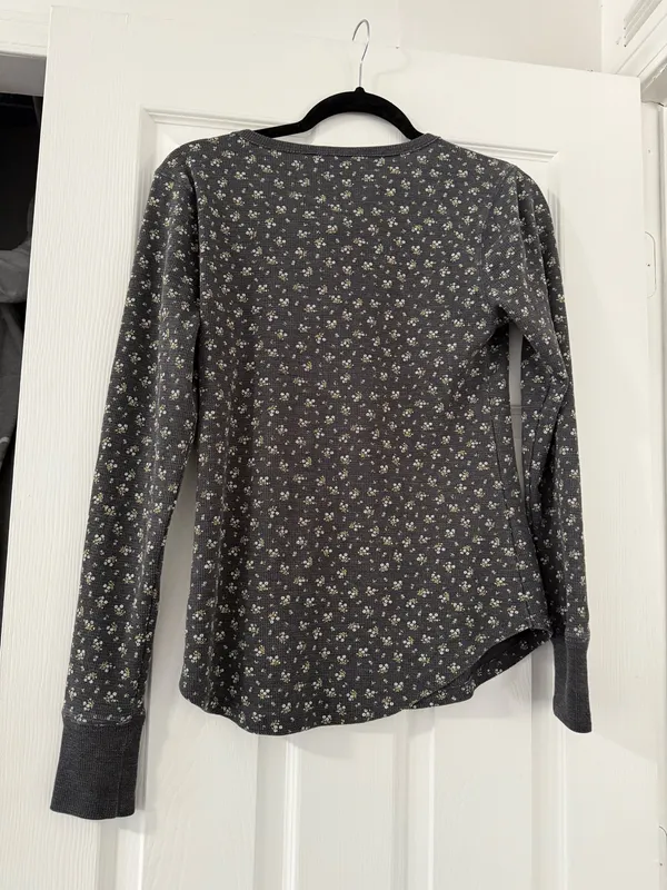 Y2K Lucky Brand Long Sleeve Top - Image 3