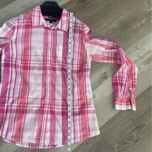 Tommy Hilfiger plaid pink & white classic fit shirt size small - Image 9