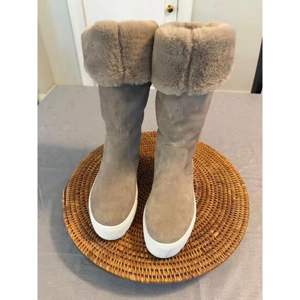 J/Slides NYC Taupe Suede Faux Fur Trim Platform Boots Womens‎ 7 - Image 2