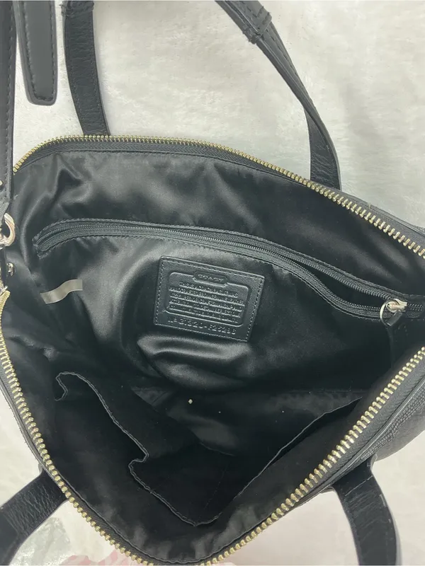 Coach Black Leather Satchel with Adjustable Strap c19 - Image 8