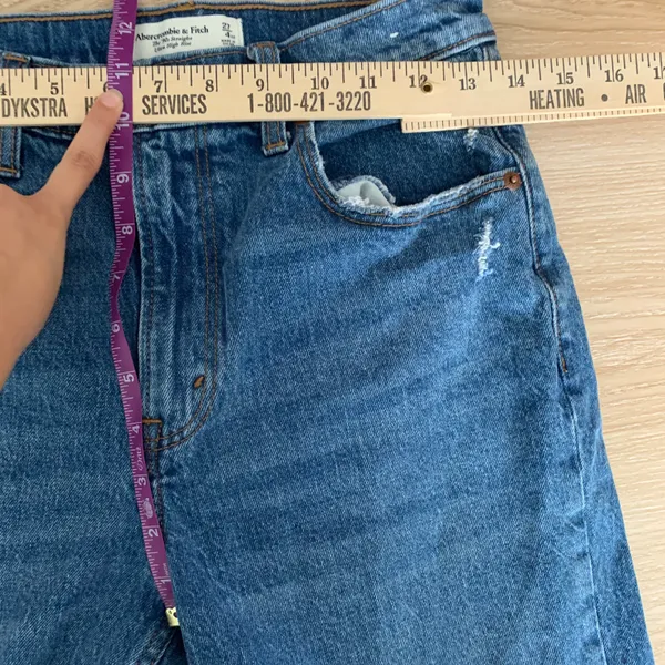 Abercrombie 27/4 Extra Short 90 Straight High Rise Jeans Dark Wash - Image 4