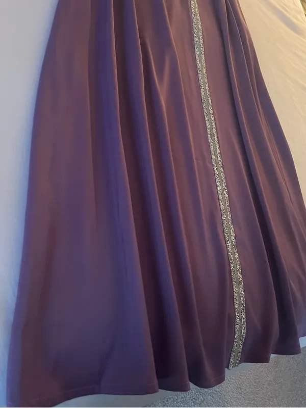 NWOT Stunning Lavender Formal Kaftan with Matching Belt Size S - Image 10