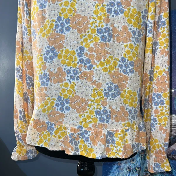 Size S Floral Boho Top - Image 10