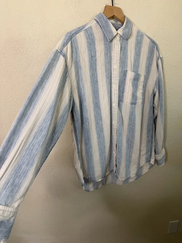 FAHERTY Relaxed Striped Shirt Button Down Blouse Blue Linen Blend Womens Size M - Image 5