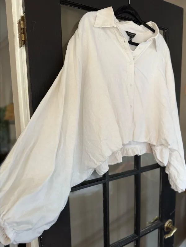 Banana Republic Blouse - Image 2