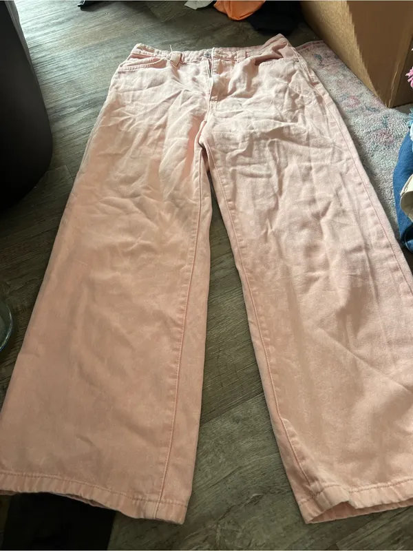 Cotton on low rise baggy Light Pink Wide Leg Pants - Image 3