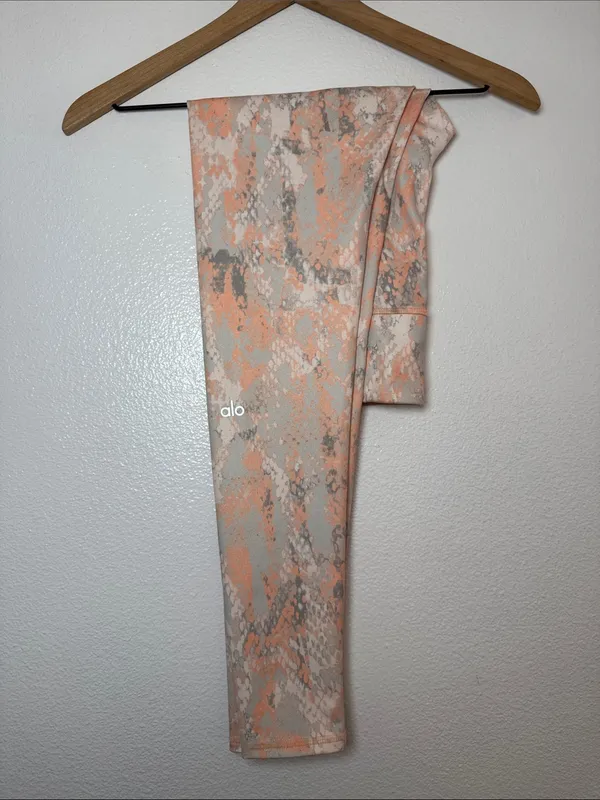 ALO Yoga Tropical Peach Pink Gray airbrush Python Snake Print Leggings - Image 2