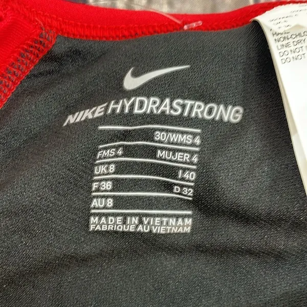 Nike Swim Hydrastrong Black and Red Swimsuit size 4 new with tags - Image 4