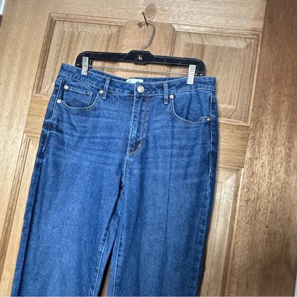 Seven7 women’s Straight Jeans in Dark Blue Denim size 6 - Image 2