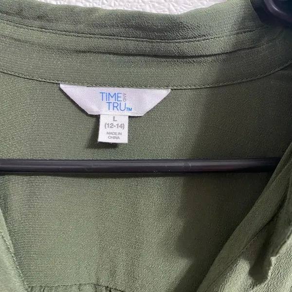 Time & Tru olive Green belted shirt dress L ( never worn) - Image 4