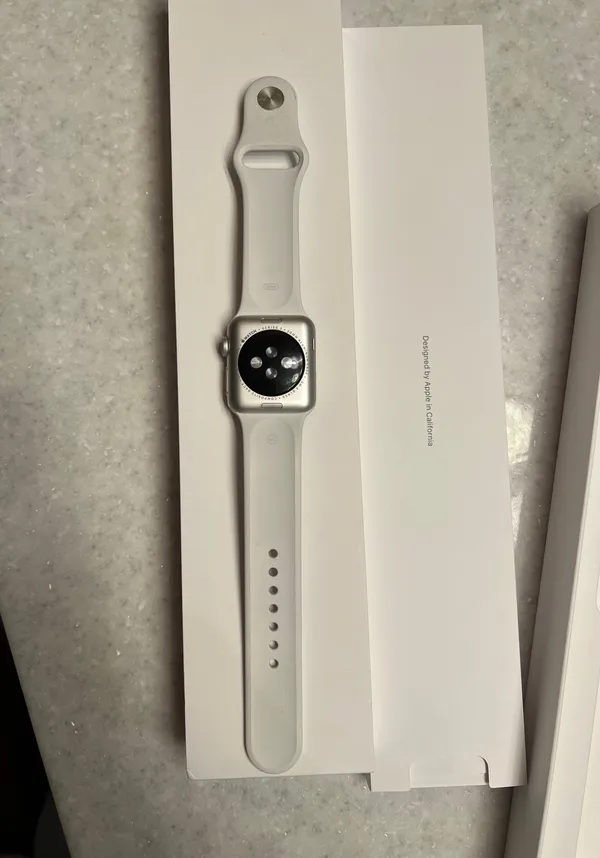 Apple Watch Series 3 - Image 4