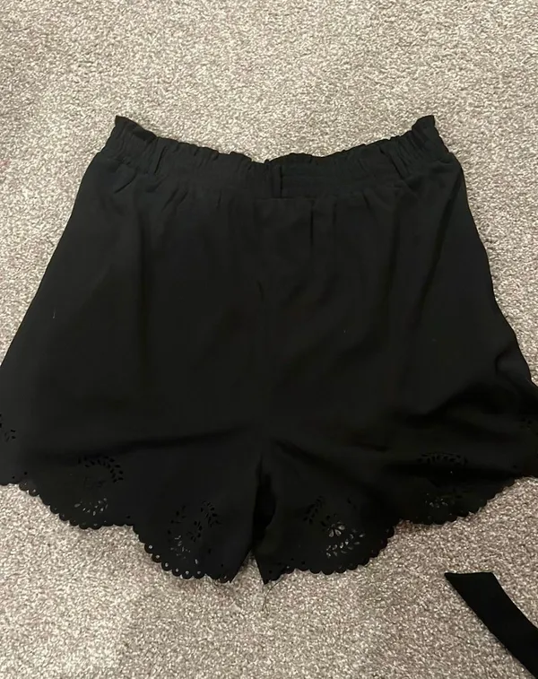 Black  Shorts - Image 6