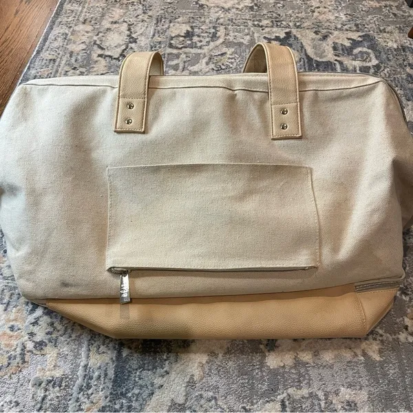 Beis Beige Travel Tote Bag (flawed) - Image 4