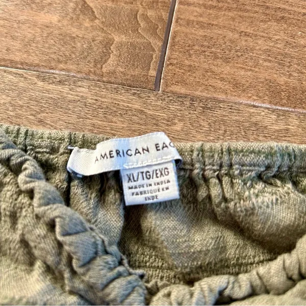 American Eagle Women’s Sleeveless Ruffle Tank Top Green Size XL EUC - Image 4