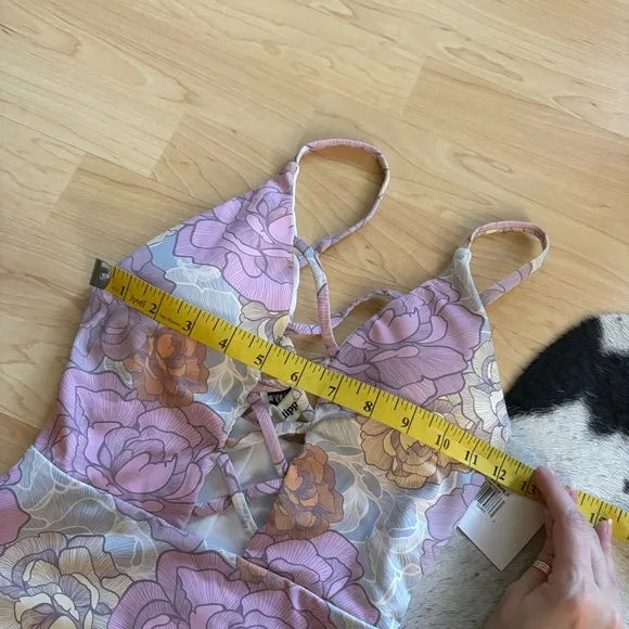 DIPPIN’ DAISY’S NWT‎ Bliss Floral Swimsuit One Piece Size Small - Image 5