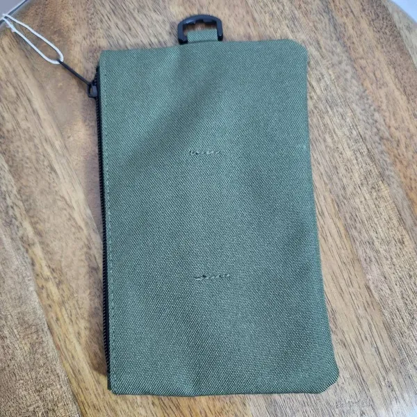 Free People Movement Green Phone Sling NWT FP Movement Green Phone Case - Image 5
