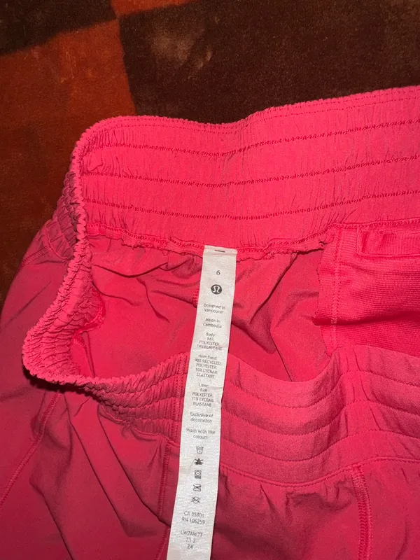 Lululemon Hotty Hot HR Shorts 4" - Image 3