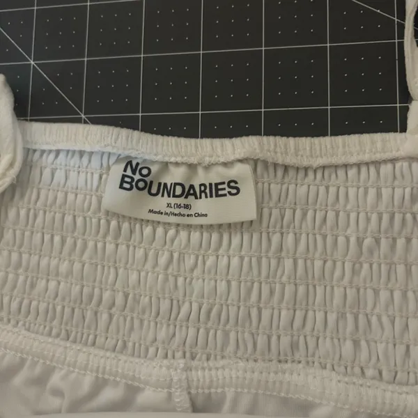 No Boundaries White Sleeveless Nightgown - Image 4