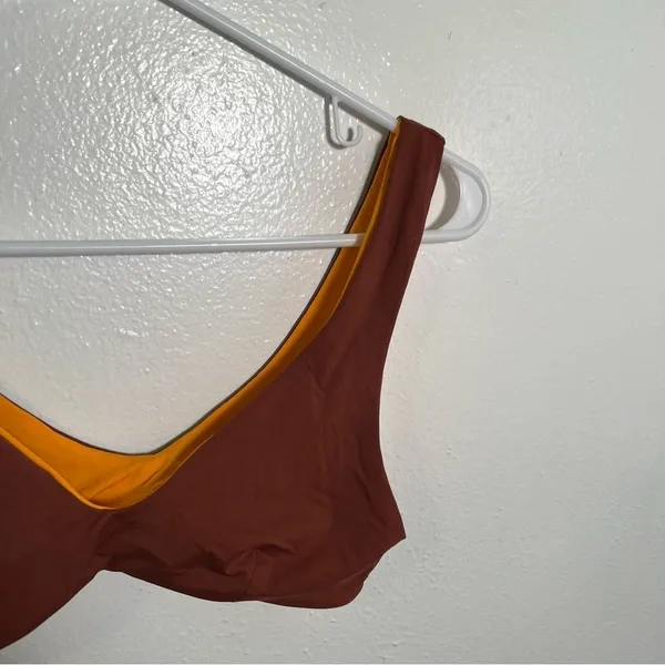 L*Space Women's One Wave Reversible Bikini Top Tan Brown Orange‎ V-Neck Strappy - Image 4