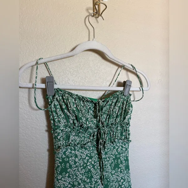 ASTR THE LABEL Amalea‎ Floral Midi Dress Size Small in green - Image 3