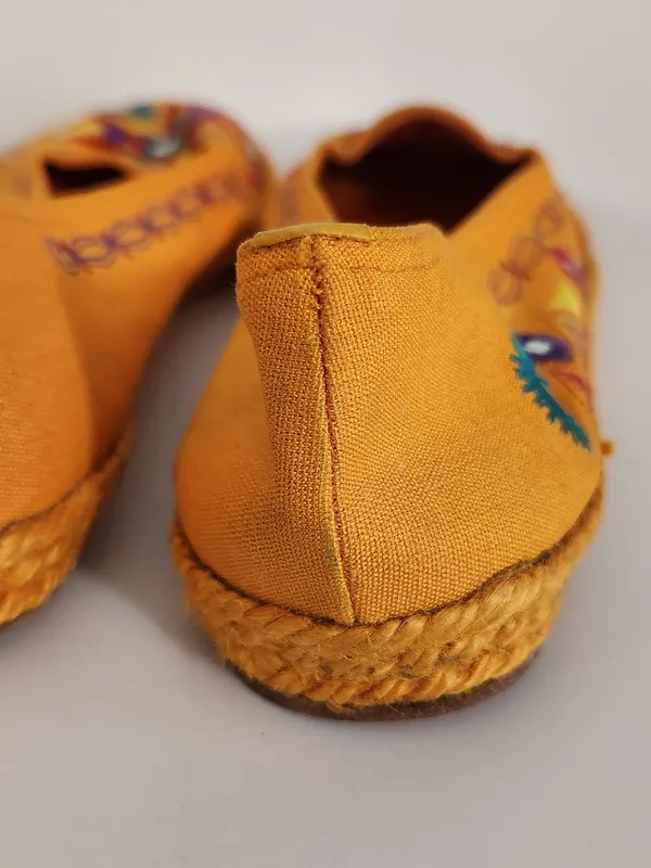 Andre Assous Orange Embroidered Espadrille Slip-On Shoes Size 9.5 - Image 5