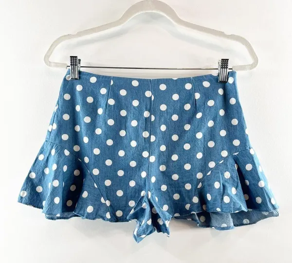 AQUA Polka Dot Ruffle Hem Flutter Denim Shorts Blue White Medium - Image 2