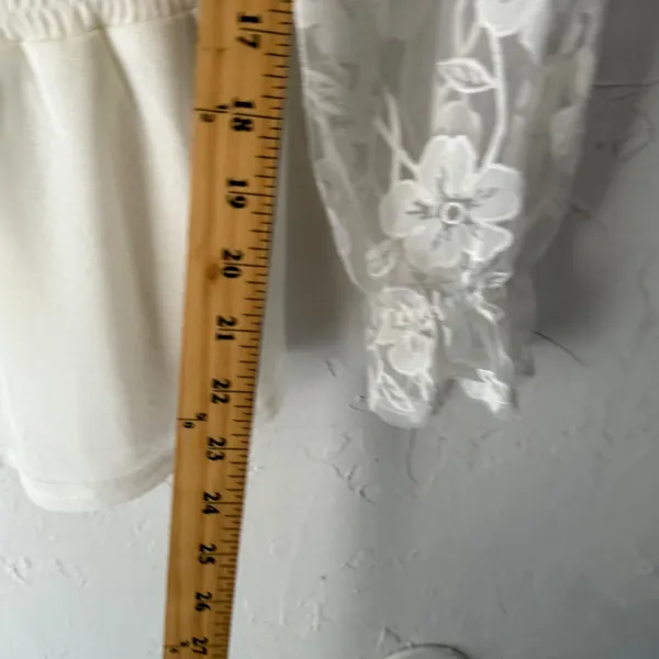 Ember‎ White Floral Lace Square Neck Smocked Peplum Top M Coquette Victorian - Image 7