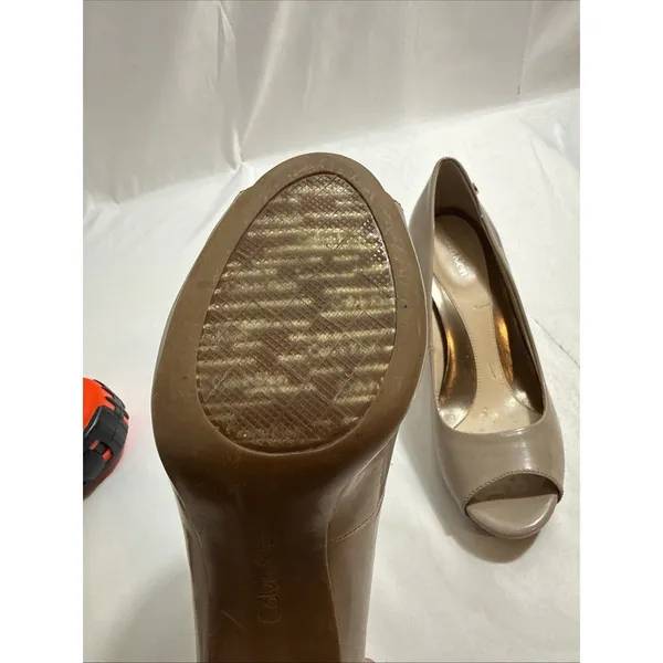 Seven7 Calvin Klein Taupe Dress Shoes Women’s 7M Pump Open Toe Rubber Sole - Image 5