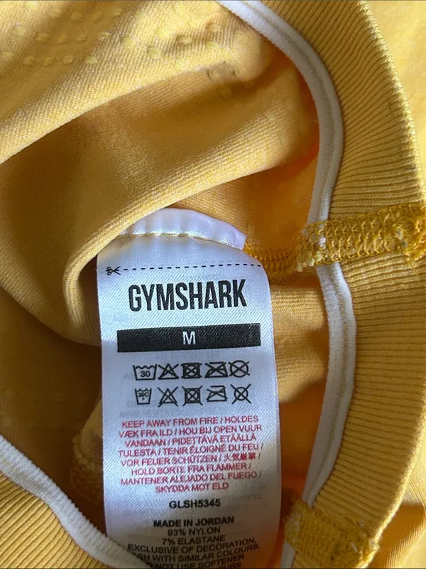 Gymshark vital shorts size M - Image 4