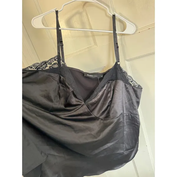 NWT Torrid Studio black satin lace trim‎ camisole top size 3x (22/24) - Image 2