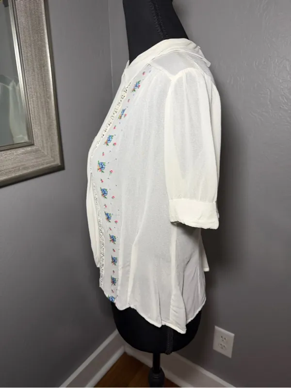 VTG Silk Embroidered Lace Striped Button Back Cottagecore White Top 42 Small - Image 5