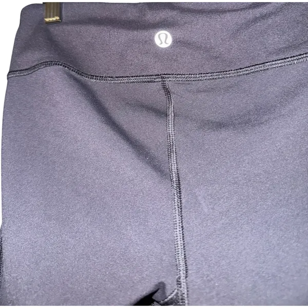 Lululemon Low Rise Capri Leggings Women's 6 Black Basic Yoga Workout‎ Textured - Image 6