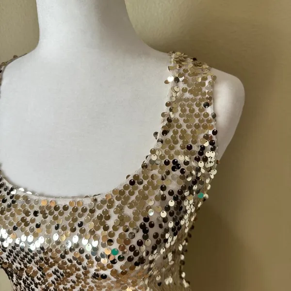 NWOT ABERCROMBIE & FITCH Gold Sequin Racer Back Tank Top - size XS - Image 3