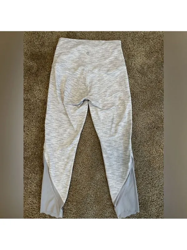 Lululemon Gray Wunder Under Crop II Leggings Size 6 - Image 6