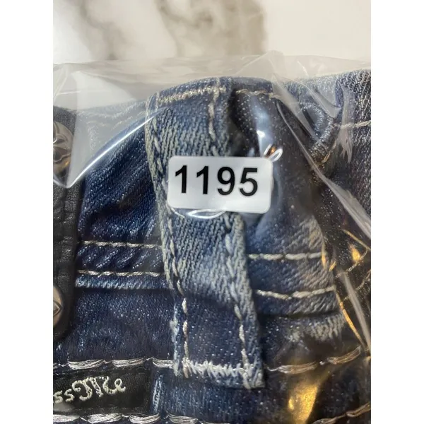 Miss Me Jeans Womens Size 27 boot cut blue Denim zippered rhinestone‎ Pockets - Image 12
